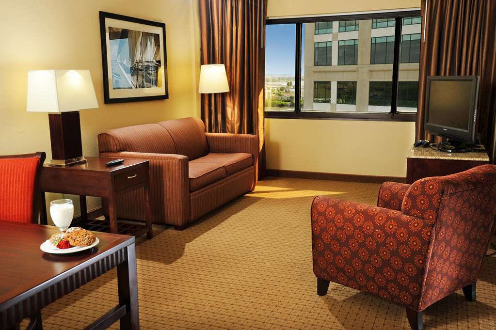 Hotel Doubletree By Hilton Tampa Rocky Point Waterfront Habitación foto