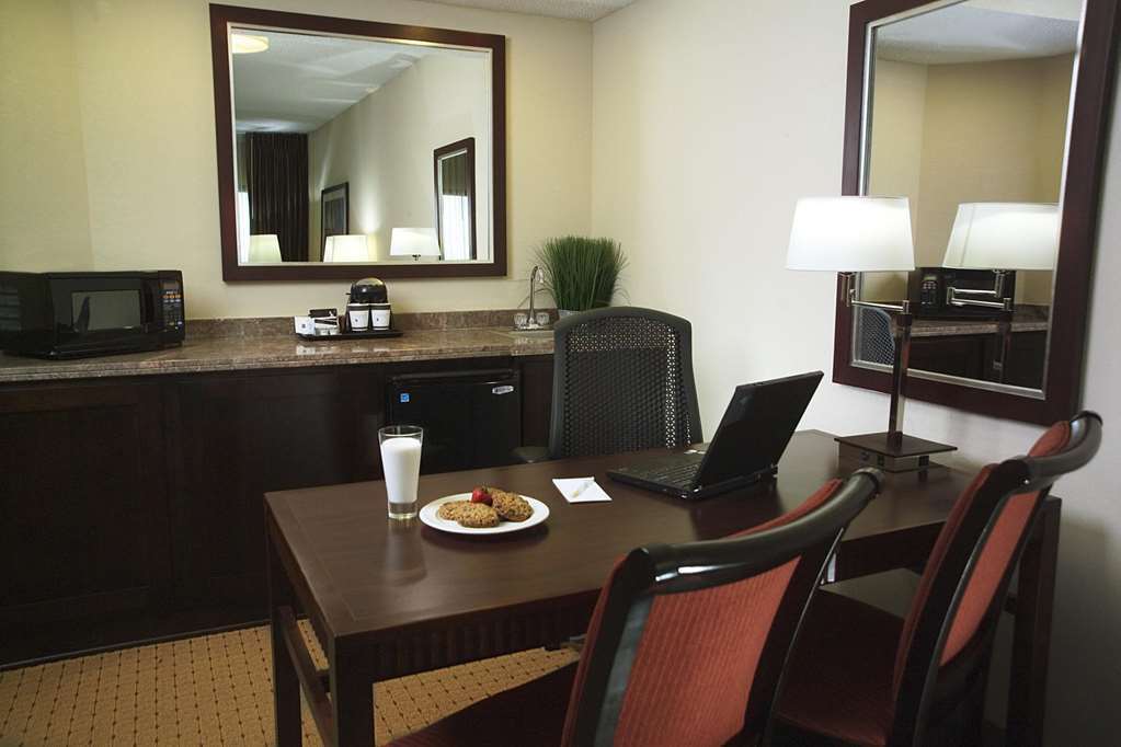 Hotel Doubletree By Hilton Tampa Rocky Point Waterfront Habitación foto